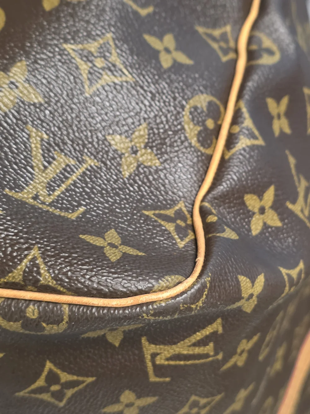 Louis Vuitton Brown Monogram Keepall Bandoulière 55 Travel Bag - Brown w/ Strap